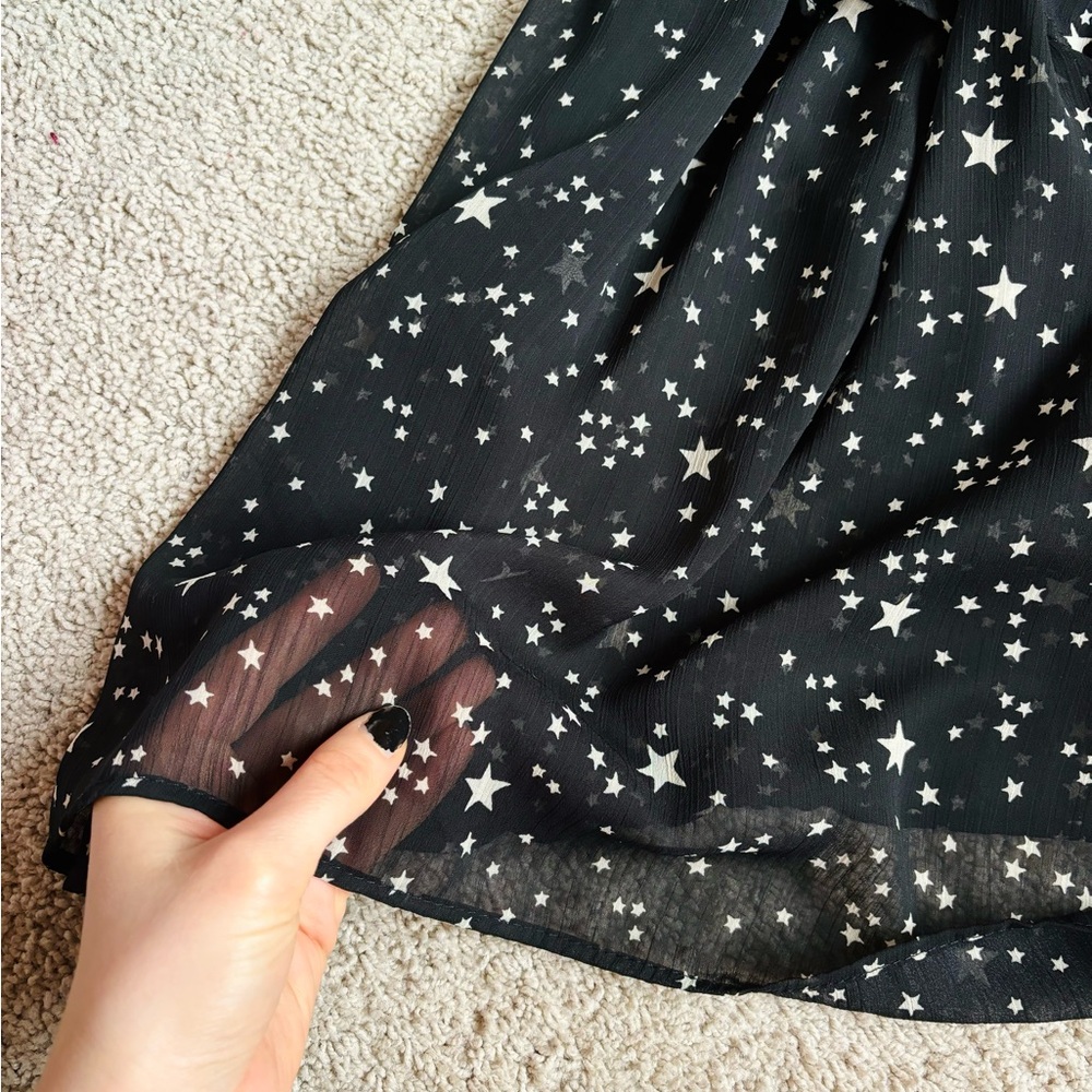 black and white star print off the shoulder tiered ruffle maxi dress - Picture 8 of 15